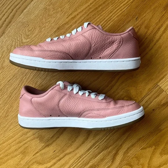 Nike Court Vintage Premium Sneakers - Picture 2 of 12